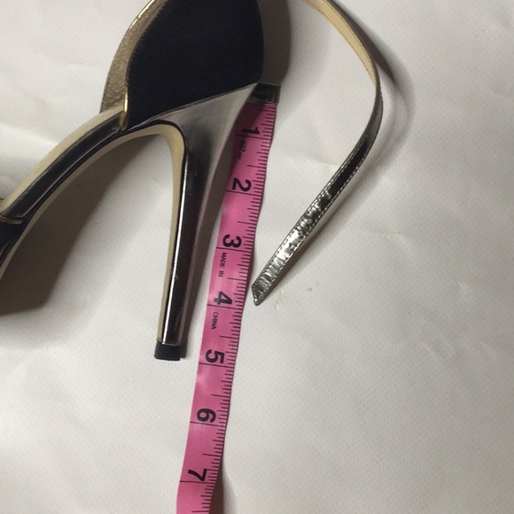 Heels - Picture 3 of 5